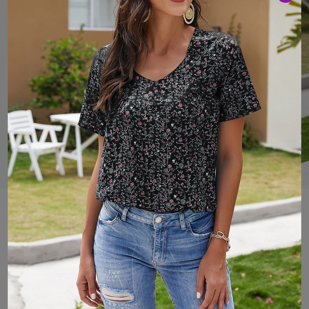 Black Floral V-neck Tee